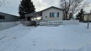 4467 Park Crescent, Coronation, AB  - Outdoor 