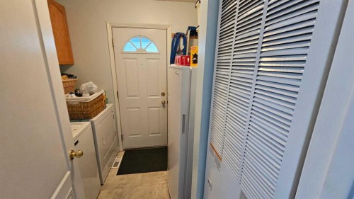 4467 Park Crescent, Coronation, AB - Indoor Photo Showing Other Room