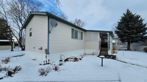 4467 Park Crescent, Coronation, AB - Outdoor