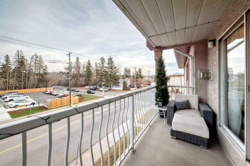 314-5326 47 Avenue, Red Deer, AB - Outdoor With Exterior