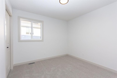 49 Turnbull Close, Red Deer, AB - Indoor Photo Showing Other Room