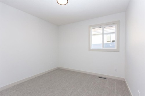 49 Turnbull Close, Red Deer, AB - Indoor Photo Showing Other Room