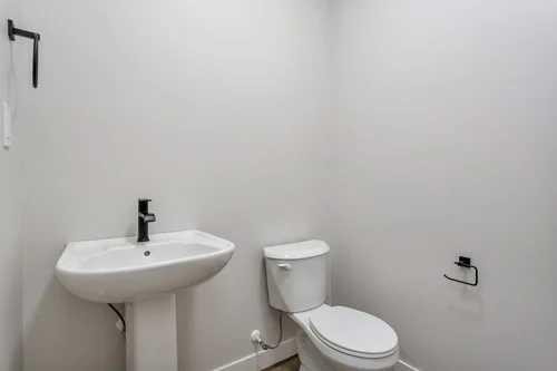 46 Concord Rise, Sylvan Lake, AB - Indoor Photo Showing Bathroom