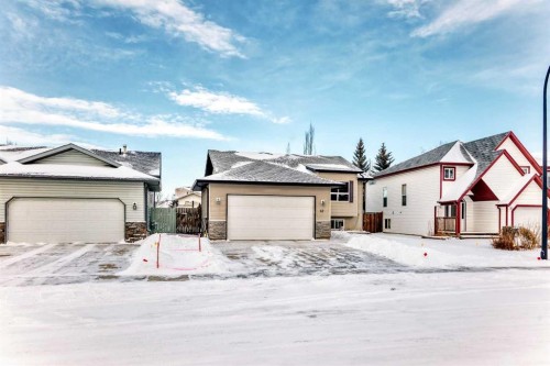 47 Lougheed Close, Red Deer, AB - Outdoor With Facade