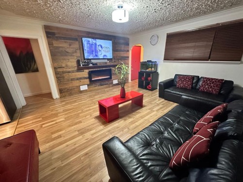 5302 50 Street, Camrose, AB - Indoor Photo Showing Living Room