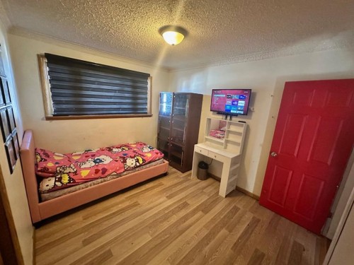 5302 50 Street, Camrose, AB - Indoor Photo Showing Bedroom