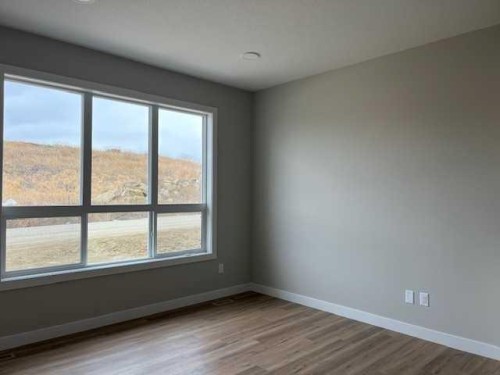 141 Gray Close, Sylvan Lake, AB - Indoor Photo Showing Other Room