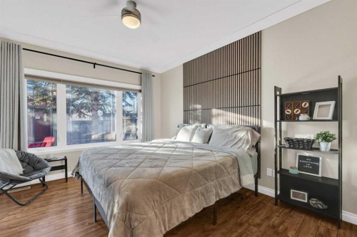 6372 Cedar Way, Innisfail, AB - Indoor Photo Showing Bedroom