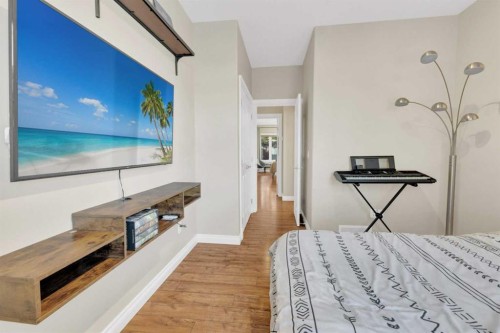 6372 Cedar Way, Innisfail, AB - Indoor Photo Showing Bedroom