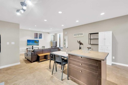 6372 Cedar Way, Innisfail, AB - Indoor