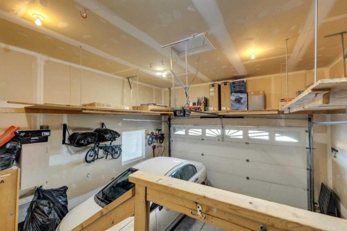 6372 Cedar Way, Innisfail, AB - Indoor Photo Showing Garage