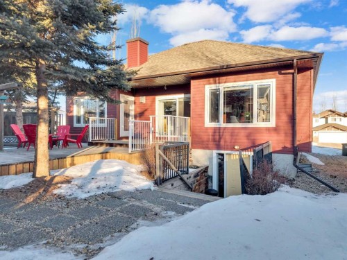 6372 Cedar Way, Innisfail, AB - Outdoor