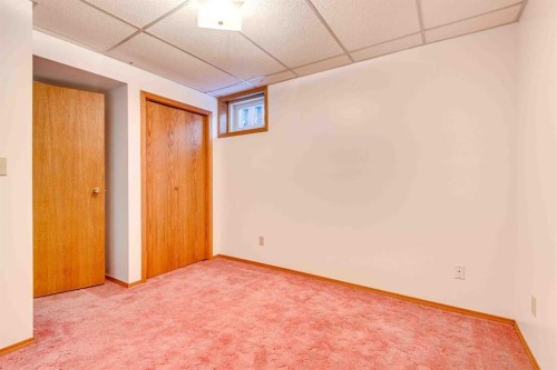 405 Royal Crescent, Trochu, AB - Indoor Photo Showing Other Room