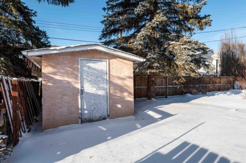 405 Royal Crescent, Trochu, AB - Outdoor