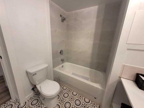 Unit 27-4402 48 Avenue, Sylvan Lake, AB 