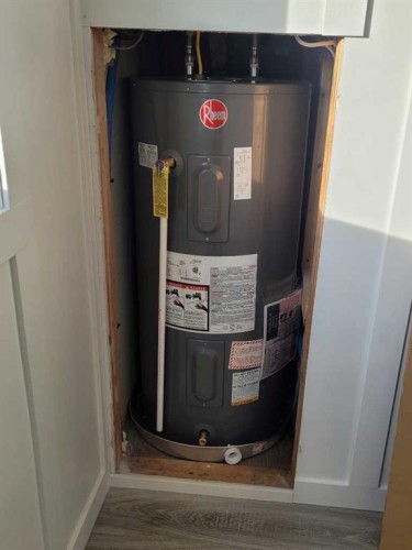 Unit 27-4402 48 Avenue, Sylvan Lake, AB 