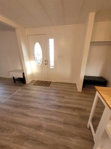 Unit 27-4402 48 Avenue, Sylvan Lake, AB 