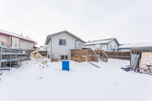 236 Deschner Close, Red Deer, AB - Outdoor With Exterior