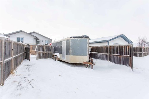 236 Deschner Close, Red Deer, AB - Outdoor With Exterior