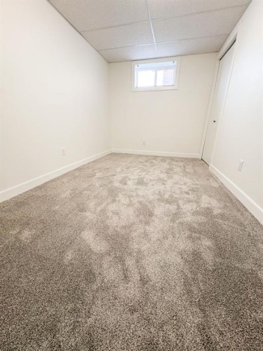 5013 53 Street, Camrose, AB - Indoor