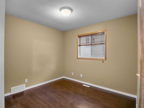 109 Duckering Close, Red Deer, AB - Indoor Photo Showing Other Room
