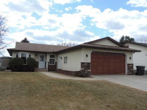 5217 46 Avenue  Rimbey, AB T0C 2J0