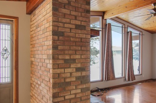 572 West Crescent, Forestburg, AB - Indoor Photo Showing Other Room