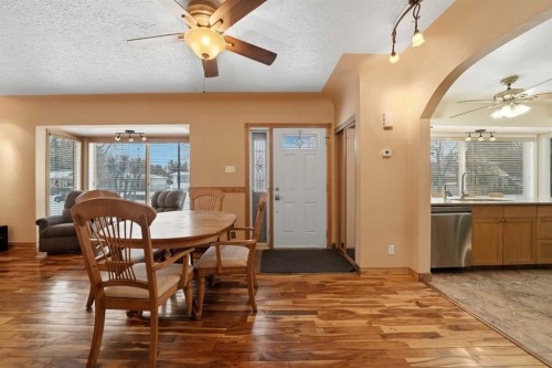 4126 38 Street, Red Deer, AB - Indoor Photo Showing Dining Room