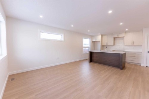 5139 48 Street, Innisfail, AB - Indoor Photo Showing Kitchen