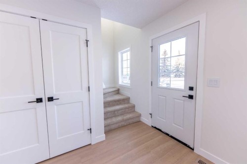 5139 48 Street, Innisfail, AB - Indoor Photo Showing Other Room