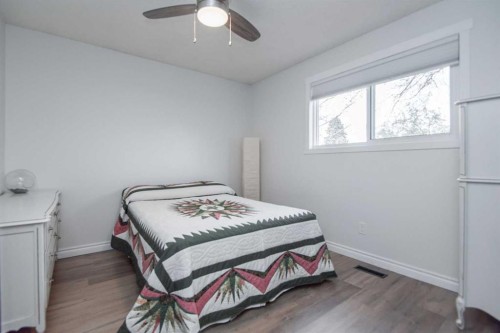 34 Wright Avenue, Red Deer, AB - Indoor Photo Showing Bedroom