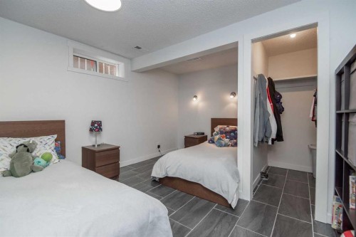 34 Wright Avenue, Red Deer, AB - Indoor Photo Showing Bedroom