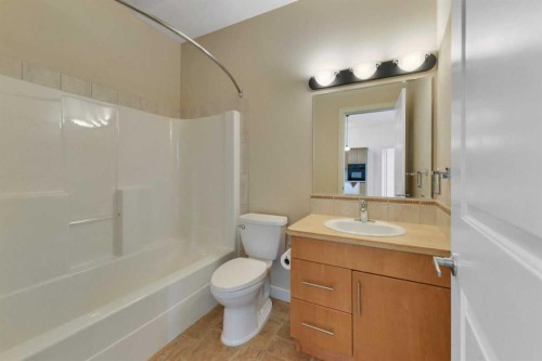 411-5110 36 Street, Red Deer, AB - Indoor Photo Showing Bathroom