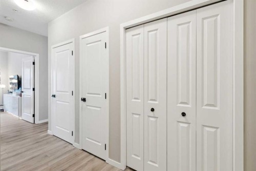 306-20 Mahogany Mews Se, Calgary, AB - Indoor Photo Showing Other Room
