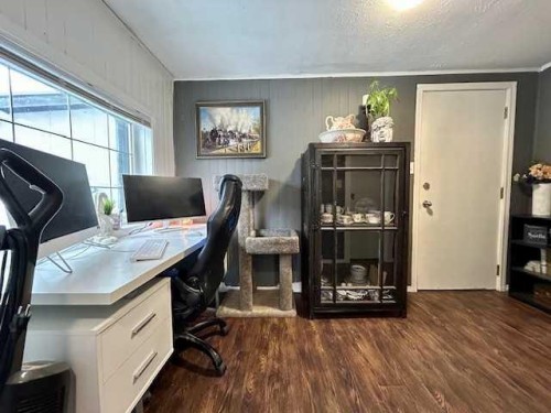 5008 54Th Ave, Bashaw, AB - Indoor Photo Showing Office