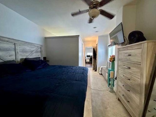 5008 54Th Ave, Bashaw, AB - Indoor Photo Showing Bedroom