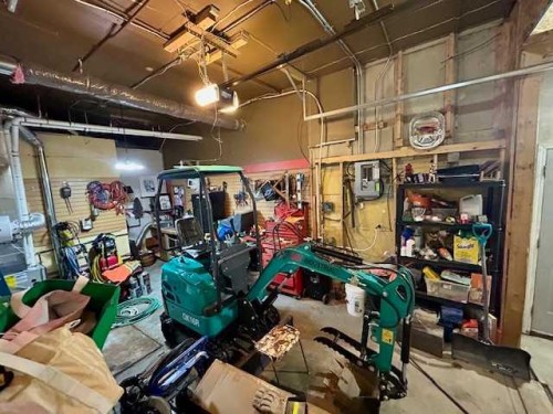 5008 54Th Ave, Bashaw, AB - Indoor