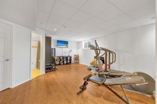 10 Wilkinson Circle, Sylvan Lake, AB - Indoor Photo Showing Gym Room