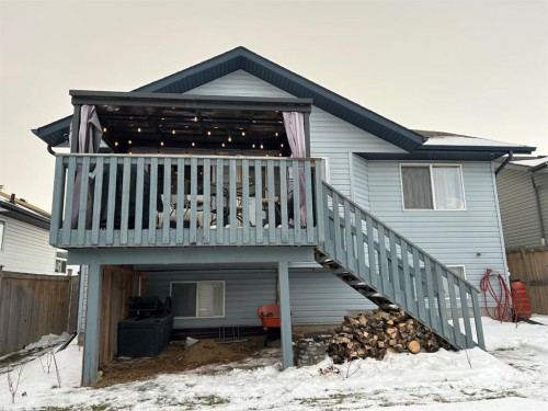 10 Wilkinson Circle, Sylvan Lake, AB - Outdoor With Exterior
