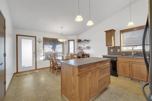 10 Wilkinson Circle, Sylvan Lake, AB - Indoor Photo Showing Other Room