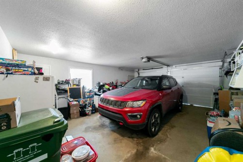 5213B 57 Street, Camrose, AB - Indoor Photo Showing Garage