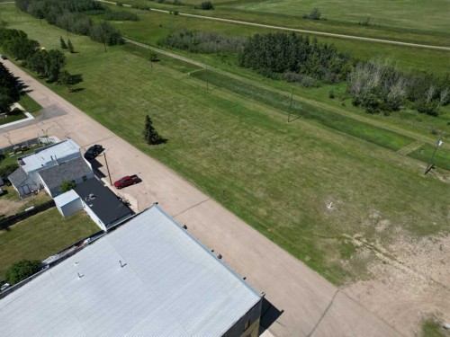 5010 50 Avenue, Botha, AB 