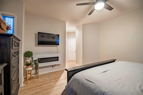 114 Alberts Close, Red Deer, AB - Indoor Photo Showing Bedroom