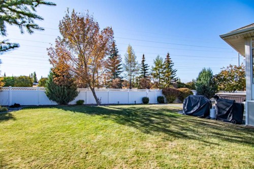114 Alberts Close, Red Deer, AB - Outdoor