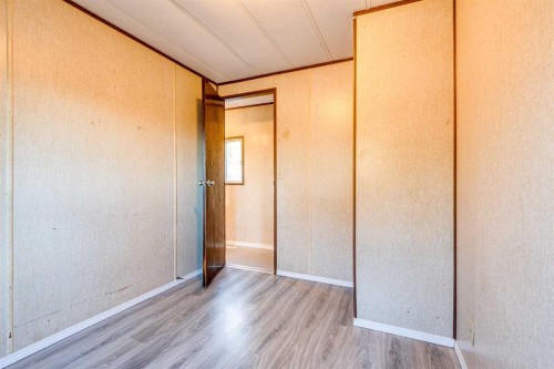 26-501 School Road, Trochu, AB 