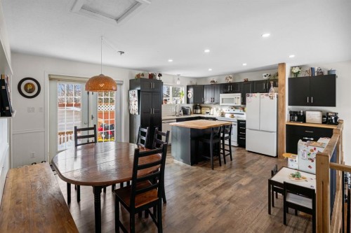 4202 71 Street  Camrose, AB T4V 3Z4