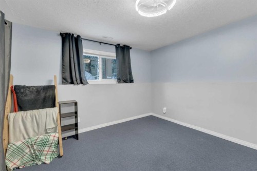 85 Kendrew Drive, Red Deer, AB - Indoor Photo Showing Other Room