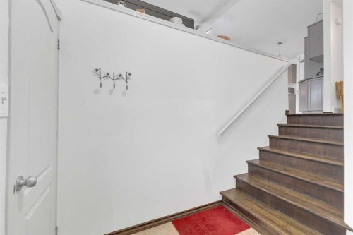 85 Kendrew Drive, Red Deer, AB - Indoor Photo Showing Other Room