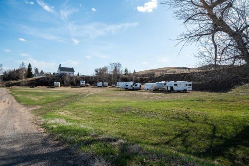 422 Elgin Avenue, Carbon, AB 