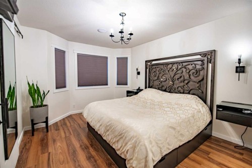 42 Landry Bend, Red Deer, AB - Indoor Photo Showing Bedroom